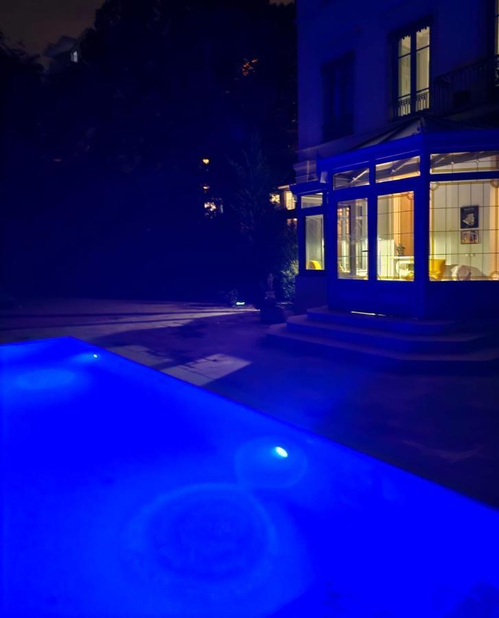 Chateau Grandclement Lyon Villeurbanne Niveau Rdc - Tresor Cache En Ville Avec Vue Piscine Et Parc Extérieur photo